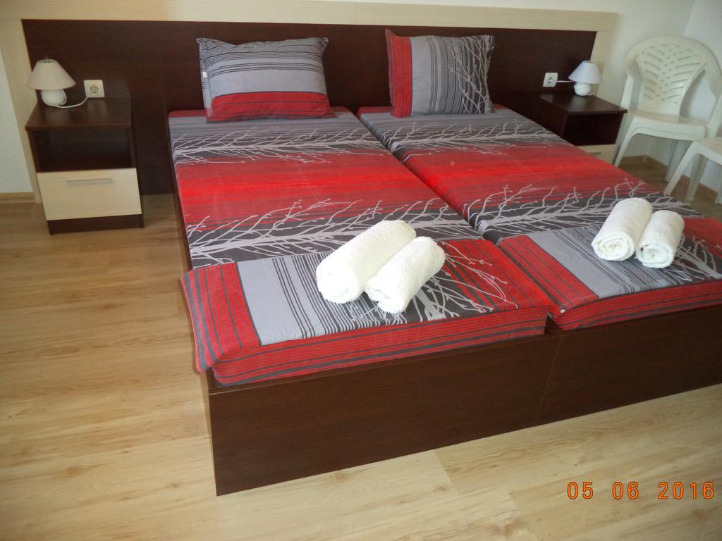 Sveti Georgi Guest House Sozopol Exterior photo