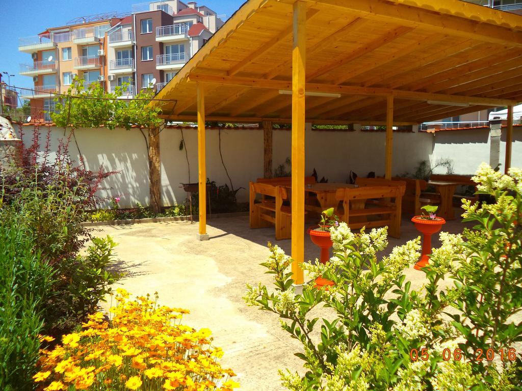 Sveti Georgi Guest House Sozopol Exterior photo